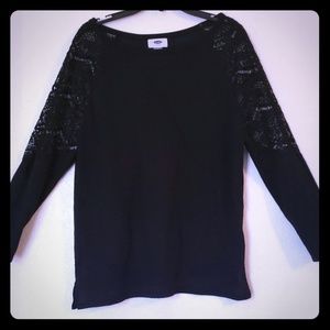Black long sleeved shirt